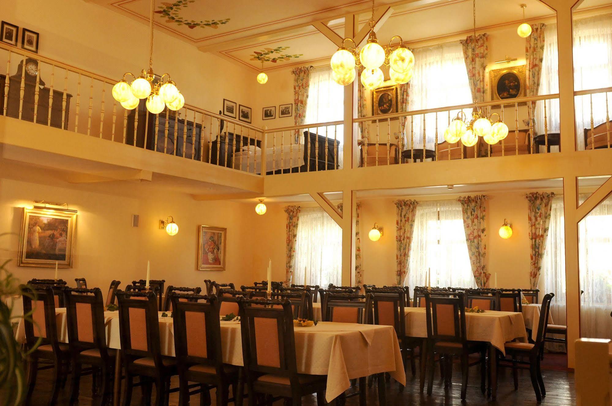 Gasthaus Weingut Stahl Oberwesel Exteriér fotografie